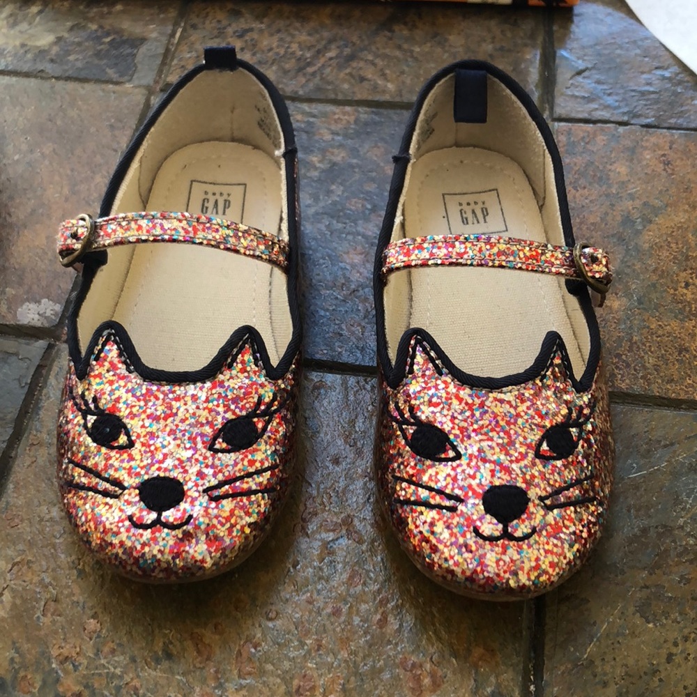 Multicolored glitter 🐱 Gap size 9 toddler shoes